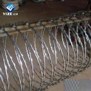 Alambre de Púas Tipo Concertina en Acabado Galvanizado o Acero Inoxidable, Alambre de Hierro con Púas Cruzadas, Protección de 0.3mm-0.6mm - Product Image 2