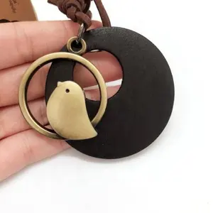 Collana di uccelli pendenti in metallo di legno in stile coreano carino minimalista di moda