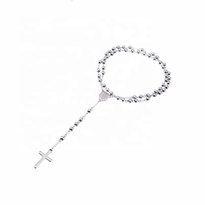 Collana di perline del rosario in acciaio inossidabile da 30 pollici in argento strumento di preghiera cattolica con santo benedetto oggetto religioso <span class=keywords><strong>cristiano</strong></span> inciso - Product Image 4