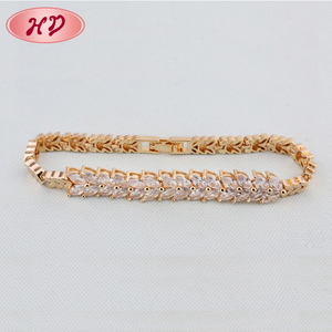 Nuovi bracciali e bracciali modelli petali forma zircone da <span class=keywords><strong>donna</strong></span> <span class=keywords><strong>oro</strong></span> giallo catena di gioielli di moda <span class=keywords><strong>bracciale</strong></span> per le donne - Product Image 2