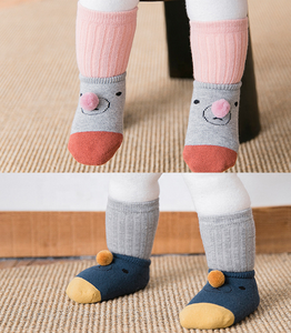 Venta al por mayor novedad personalizada Terry Calcetines antideslizante sobre la rodilla calcetines de bebé - Product Image 4