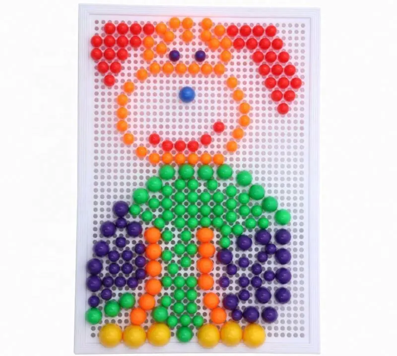 Hot selling different colorful beads diy kids plastic DIY peg board puzzle toys
