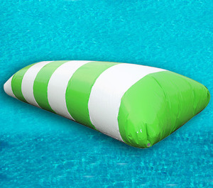 Catapulta de agua inflable para saltar en el lago, en venta - Product Image 3