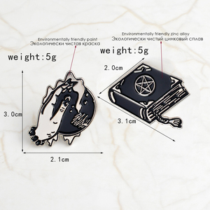 QIHE serie de Halloween alta calidad Punk estilo esmalte <span class=keywords><strong>libro</strong></span> mágico cristal broche - Product Image 2