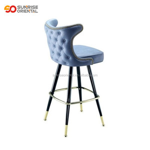 Ghế Quầy Bar Sang Trọng Với Đồ Nội Thất Hiện Đại - Product Image 2