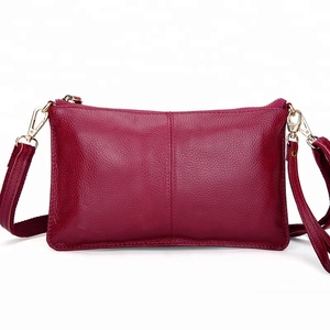 Borsa a Mano da <span class=keywords><strong>Donna</strong></span> in Vera Pelle Monocolore 2026, <span class=keywords><strong>Pochette</strong></span> Piccola a Tracolla - Product Image 5