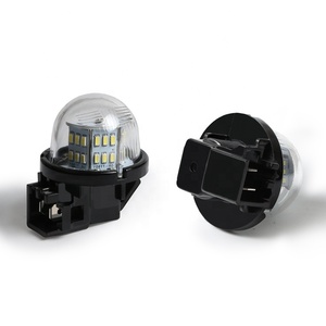 2X ไฟ LED สีขาวป้ายทะเบียนป้ายไฟสำหรับซูซูกิ <span class=keywords><strong>400</strong></span> เบิร์กแมน 2003-2006 โตไคเด็นโซ 3 OEM #   35910-75F1 / 35910-14F1 - Product Image 2