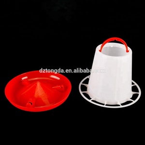 <span class=keywords><strong>Mangeoire</strong></span> en plastique rouge 1.5kg pour bébé poulet <span class=keywords><strong>poule</strong></span> volaille - Product Image 3