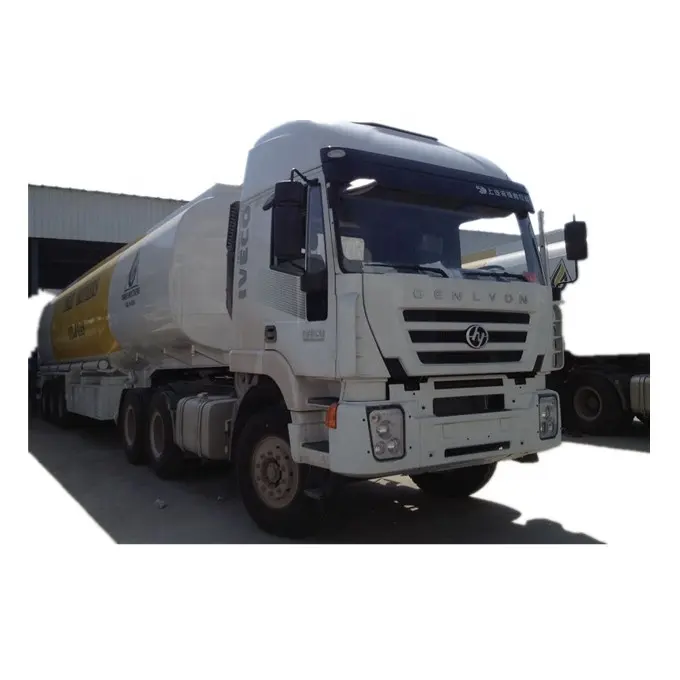 이탈리아 FIAT 엔진 Genlyon IVECO 트랙터 헤드 6x4 IVECO Genlyon 트럭 트레일러 헤드