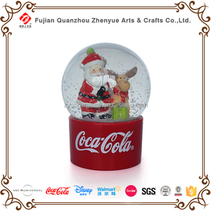 Super Fournisseur <span class=keywords><strong>Coca</strong></span> Cola Vérifiés Certificat Usine Polyresin, Personnalisé Résine Plastique <span class=keywords><strong>Coca</strong></span> Cola De Noël Globe De Neige - Product Image 4
