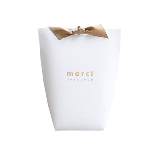 WLT2-242-bolsa de papel para cosméticos, embalaje de regalo de tamaño pequeño, clásico, blanco y negro, con impresión de logotipo de lámina dorada personalizada - Product Image 2
