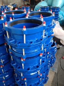 Adaptador de Acoplamento e Flange de Ferro Fundido Dúctil para Tubos PE/PVC/DI - Product Image 2