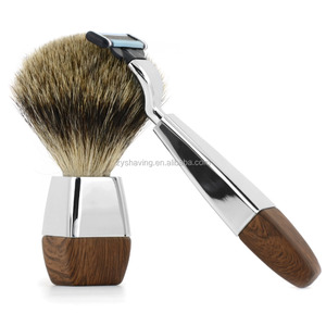 Juego <span class=keywords><strong>de</strong></span> regalo <span class=keywords><strong>de</strong></span> afeitado con el mejor cepillo <span class=keywords><strong>de</strong></span> pelo <span class=keywords><strong>de</strong></span> tejón y maquinilla <span class=keywords><strong>de</strong></span> <span class=keywords><strong>afeitar</strong></span> <span class=keywords><strong>de</strong></span> seguridad <span class=keywords><strong>Mach</strong></span> <span class=keywords><strong>3</strong></span> - Product Image 2