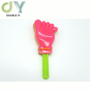Mini jouet en plastique en forme de pied de dessin animé pour la vente en gros - Product Image 5