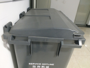Hong Kong utilisant la poubelle en plastique extérieure de <span class=keywords><strong>HDPE</strong></span> avec des roues 660L <span class=keywords><strong>1100L</strong></span>