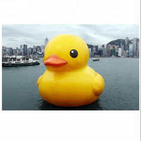 Canard jaune gonflable géant en PVC flottant sur l'eau pour événement / publicité / promotion