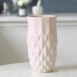 Оптовые продажи рифленая вазы для цветов-Рифленая конструкция поверхности неглазированный стол декоративная керамическая ваза для цветов