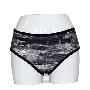 En gros Fille Slips, Bas MOQ Respirant Nouvelle Arrivée Doux D'hiver Sexy Jeune Femme Belle <span class=keywords><strong>String</strong></span> - Product Image 2