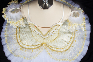 Tutù Professionale Dorato di Alta Qualità Personalizzato per Esibizioni di Danza Classica Femminile - Product Image 4