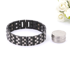 2025 2019 Pulsera magnética <span class=keywords><strong>de</strong></span> fábrica <span class=keywords><strong>de</strong></span> hombres Pulsera <span class=keywords><strong>de</strong></span> oro Pulsera <span class=keywords><strong>de</strong></span> esclavo Joyería - Product Image 2