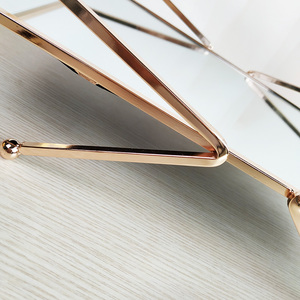 <span class=keywords><strong>Vassoio</strong></span> a <span class=keywords><strong>specchio</strong></span> in metallo con Design astratto per la casa e decorazioni per matrimonio elegante <span class=keywords><strong>vassoio</strong></span> <span class=keywords><strong>decorativo</strong></span> - Product Image 4