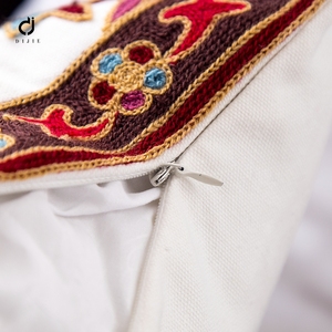 Nouveaux produits corée du <span class=keywords><strong>sud</strong></span> 100% poly embroideryca <span class=keywords><strong>pas</strong></span> <span class=keywords><strong>cher</strong></span> enfants <span class=keywords><strong>voyage</strong></span> oreiller - Product Image 1