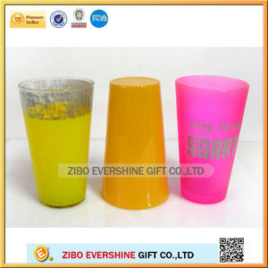 En vrac boire de la bière pinte en verre d'affichage - Product Image 1