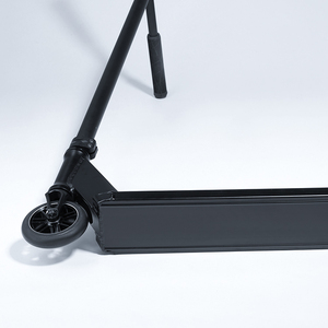 Trottinette freestyle professionnelle pour adulte avec guidon en forme de T personnalisé - Product Image 3