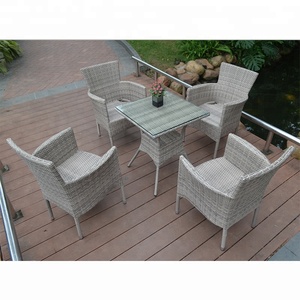 Set <span class=keywords><strong>da</strong></span> Pranzo <span class=keywords><strong>da</strong></span> <span class=keywords><strong>Giardino</strong></span> in Rattan Sintetico per Esterni, Tavolo e Sedie per 4 Persone in Offerta - Product Image 3