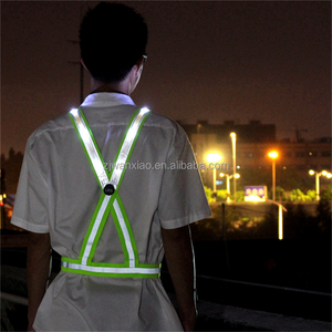 <span class=keywords><strong>Gilet</strong></span> de <span class=keywords><strong>sécurité</strong></span> à LED rouge <span class=keywords><strong>clignotant</strong></span>, haute visibilité, réfléchissant, pour la course à pied, pour femmes - Product Image 5