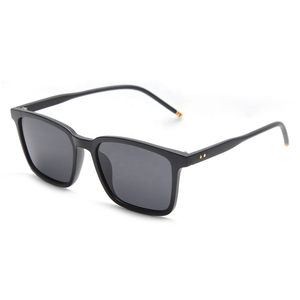 <span class=keywords><strong>Lunettes</strong></span> <span class=keywords><strong>de</strong></span> <span class=keywords><strong>soleil</strong></span> <span class=keywords><strong>de</strong></span> conception italienne, prix bas, achat en gros <span class=keywords><strong>de</strong></span> <span class=keywords><strong>lunettes</strong></span> <span class=keywords><strong>de</strong></span> <span class=keywords><strong>soleil</strong></span> avec verres polarisés TAC gris - Product Image 2