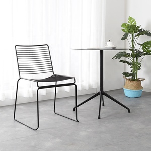 WISEMAX FURNITURE <span class=keywords><strong>Table</strong></span> basse <span class=keywords><strong>carrée</strong></span> moderne pour <span class=keywords><strong>salle</strong></span> <span class=keywords><strong>à</strong></span> <span class=keywords><strong>manger</strong></span> de restaurant, <span class=keywords><strong>table</strong></span> basse de café en métal blanc pour extérieur <span class=keywords><strong>avec</strong></span> plateau en ABS - Product Image 6