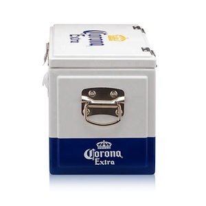 Grande Contenitore Refrigerante in Metallo per Birra Russa St Arnou Garnheath Legend of Kremlin - Product Image 2
