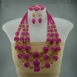 Grosir coral manik-manik perhiasan set-Queensi Dubai Set Perhiasan Manik-manik Pengantin Modis, Set Perhiasan Pernikahan India