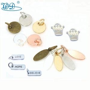 OEM carta etiquetas <span class=keywords><strong>de</strong></span> metal <span class=keywords><strong>de</strong></span> cobre estampado chapado en oro rosa promoción metal encanto <span class=keywords><strong>de</strong></span> la joyería <span class=keywords><strong>de</strong></span> la etiqueta - Product Image 1