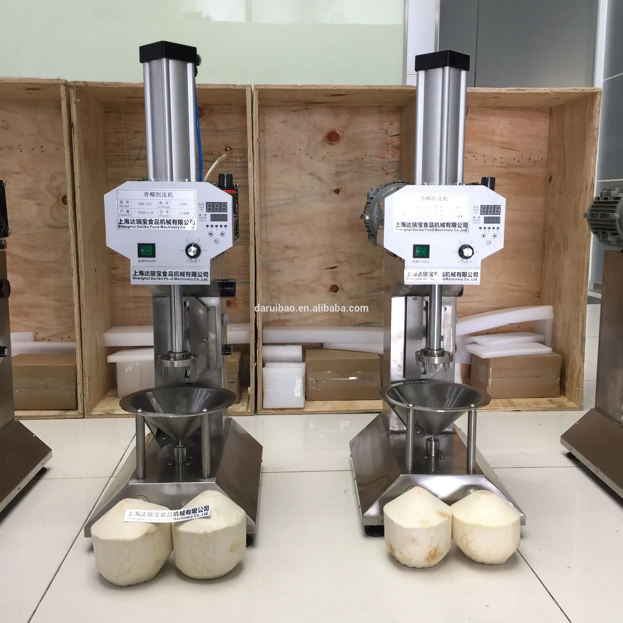 Manufacturer's direct selling coconut processing equipment Red Coconut Peeler size coconut peeling machine