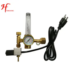 ก๊าซคาร์บอนไดออกไซด์ CO2 Regulator กับไฮโดรโปนิมิเตอร์ไฟฟ้า