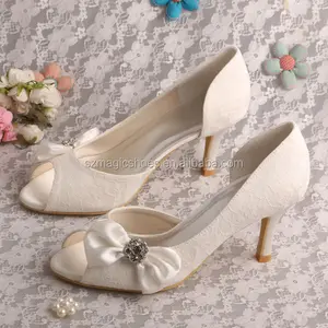 Zapatos de boda de encaje marfil 2024