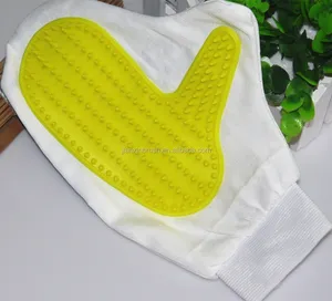 Pet Dog Cat Animal Puppy Poodle Hair Fur Grooming Bathing Mitt With Soft TPR Massaging Teeth