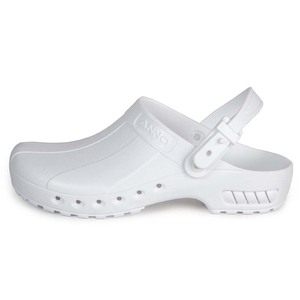Chaussures d'infirmière blanches modernes avec talons compensés en TPE - Product Image 1