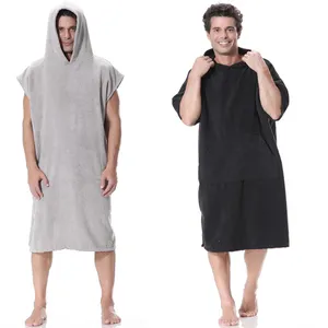 Bata de surf para adultos, poncho de playa de microfibra con capucha, toalla