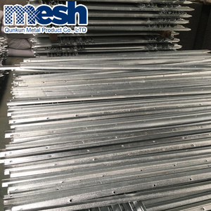 Poteaux de clôture en acier galvanisé certifiés ISO9001 à prix avantageux, dimensions personnalisables pour usage extérieur - Product Image 2