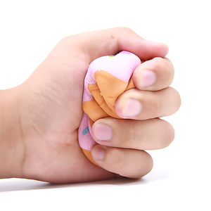 Kawaii لطيف الوحل كعكة دونات Squishies المعطرة لعبة ضغط كبيرة مع شهادة الوردي دونات اسفنجي لعبة