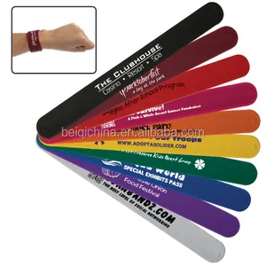 2018 Bán Chuyên Nghiệp Giá Rẻ Làm Cho Silicone Slap Vòng Đeo Tay Snap Bracelet