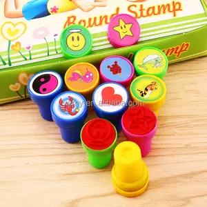 Selbst tinten stempel Kids Party Favors Event zubehör für Geburtstags feier spielzeug Boy Girl Goody Bag Pinata Fillers