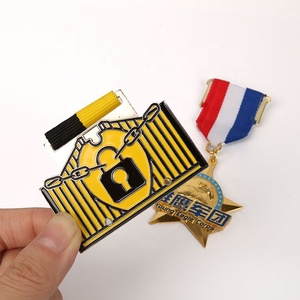 Medalla de Maratón con Logotipo Grabado en 3D, Personalizada con Etiqueta Brillante, Recortada y Plateada, para Regalos de Recuerdo - Product Image 4