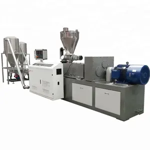 Machine de fabrication de granulés plastiques composés PVC