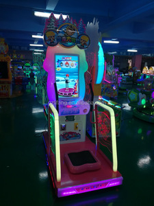 Lifang LF-AG058 Machine <span class=keywords><strong>de</strong></span> jeu d'arcade vidéo <span class=keywords><strong>de</strong></span> <span class=keywords><strong>ski</strong></span> pour enfants, à monnayeur, avec système <span class=keywords><strong>de</strong></span> récompense par loterie, en bois et plastique, écran 32 pouces - Product Image 3