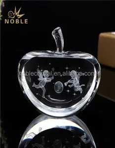 3D激光雕刻天使水晶圣诞纪念品苹果装饰礼品-由Noble Awards设计和生产