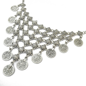 Chaîne de corps et de taille bohème vintage plaquée argent avec pendentif pièce de monnaie et pompon, magnifique bijou pour femme - Product Image 5